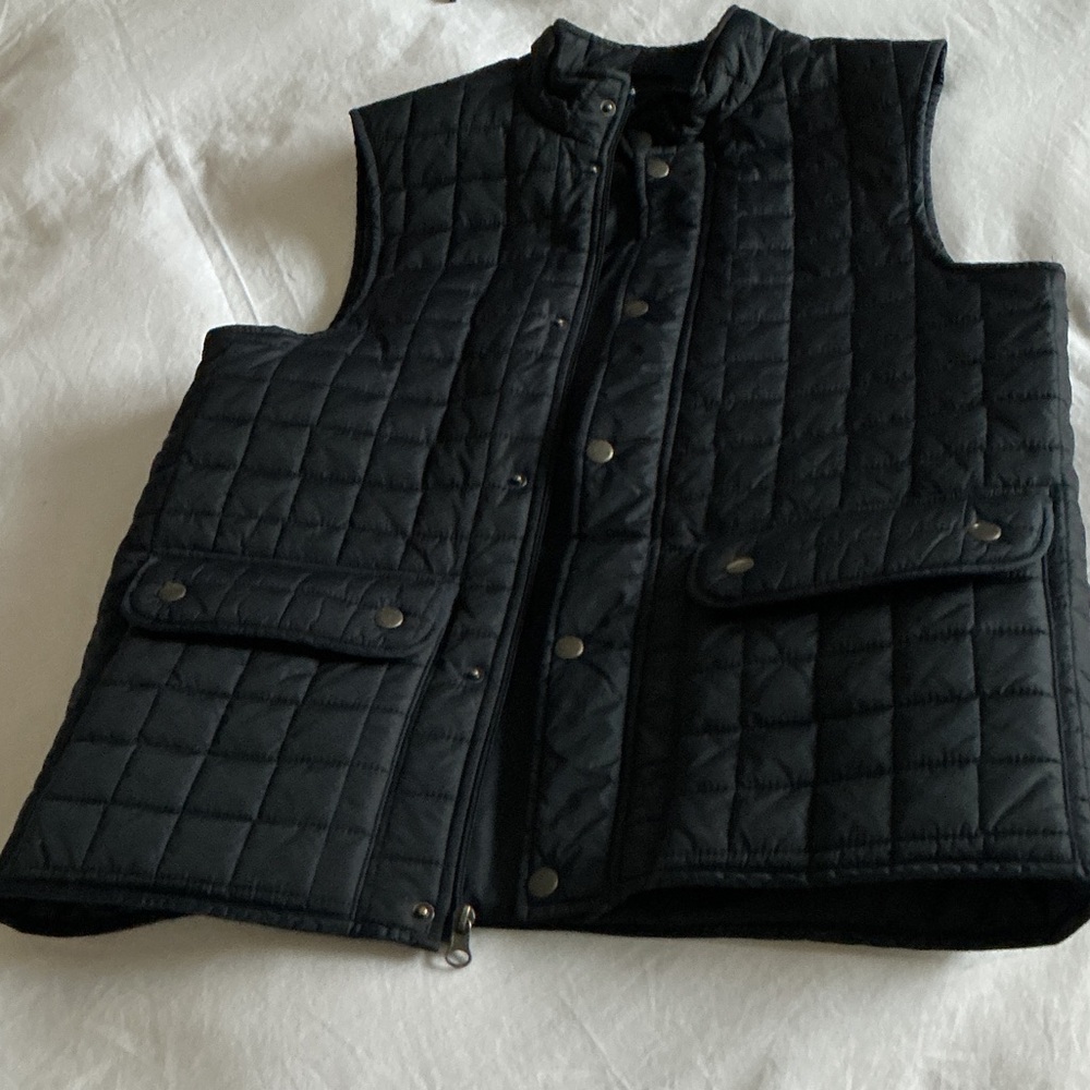 Chaps Classic Black Quilted Vest.  Like new.